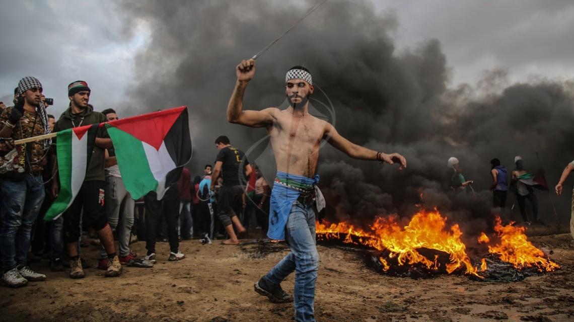عدسة فلسطين اليوم توثق: المواجهات المستمرة شرق غزة