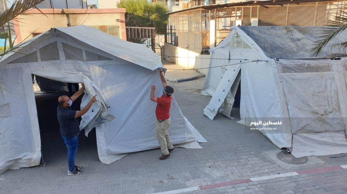 إنشاء مستشفى ميداني بمجمع ناصر الطبي في خان يونس جنوب القطاع.