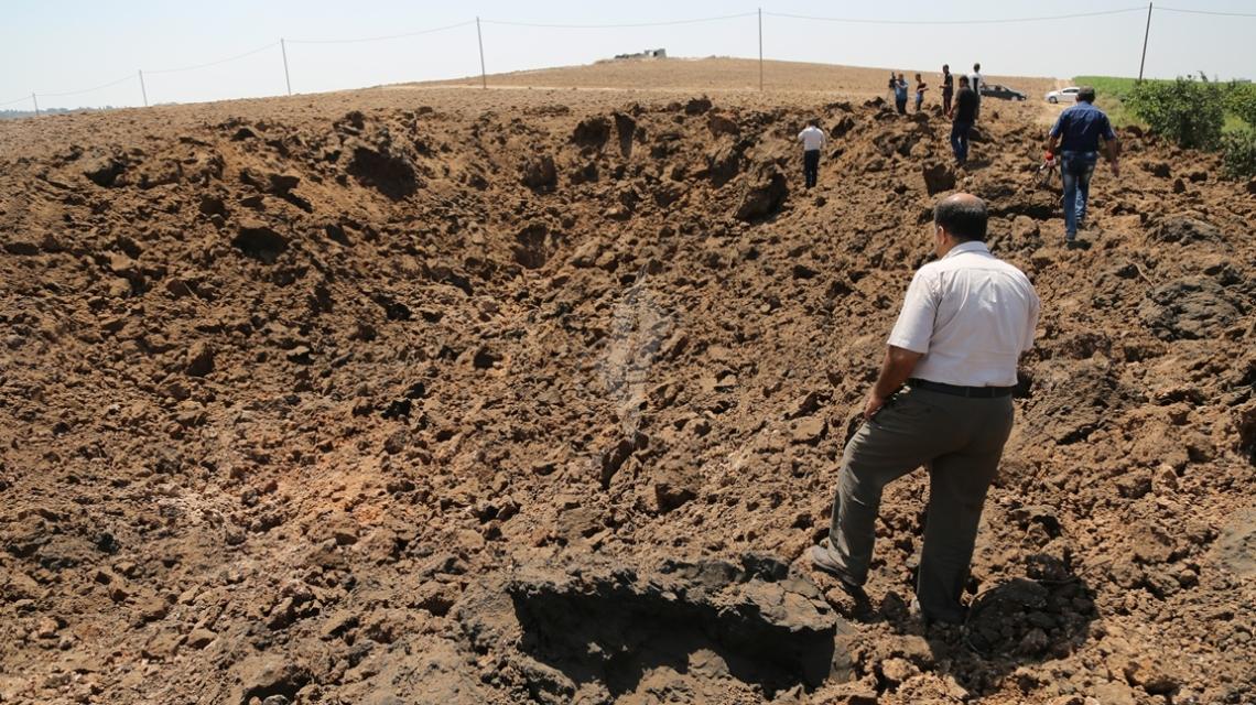 بالصور:الاحتلال يستهدف أراض زراعية شرق بيت حانون الليلة الماضية