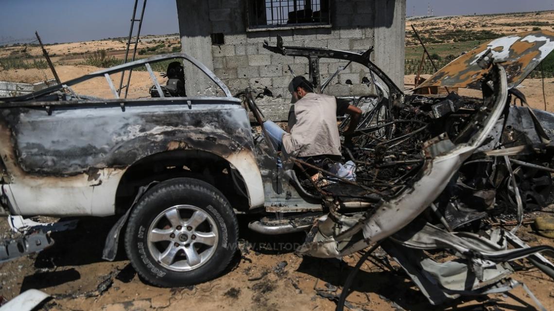 الطيران الاستطلاع الإسرائيلي يستهدف سيارة للمقاومة الفلسطينية شمال قطاع غزة