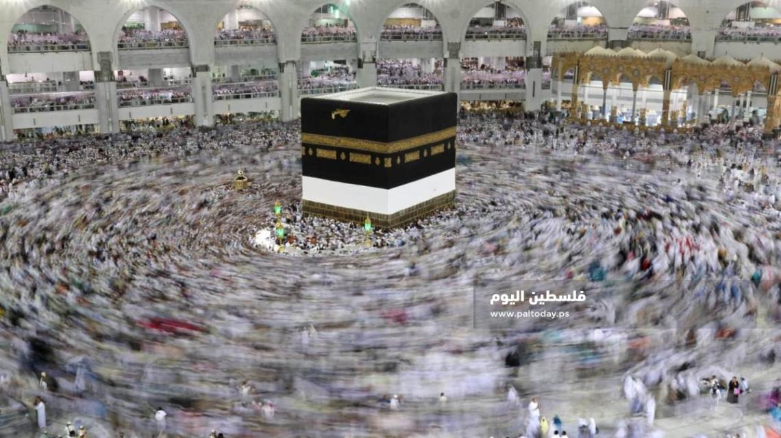 استمرار توافد مئات آلاف الحجاج إلى مكة المكرمة لأداء فريضة الحج في السعودية
