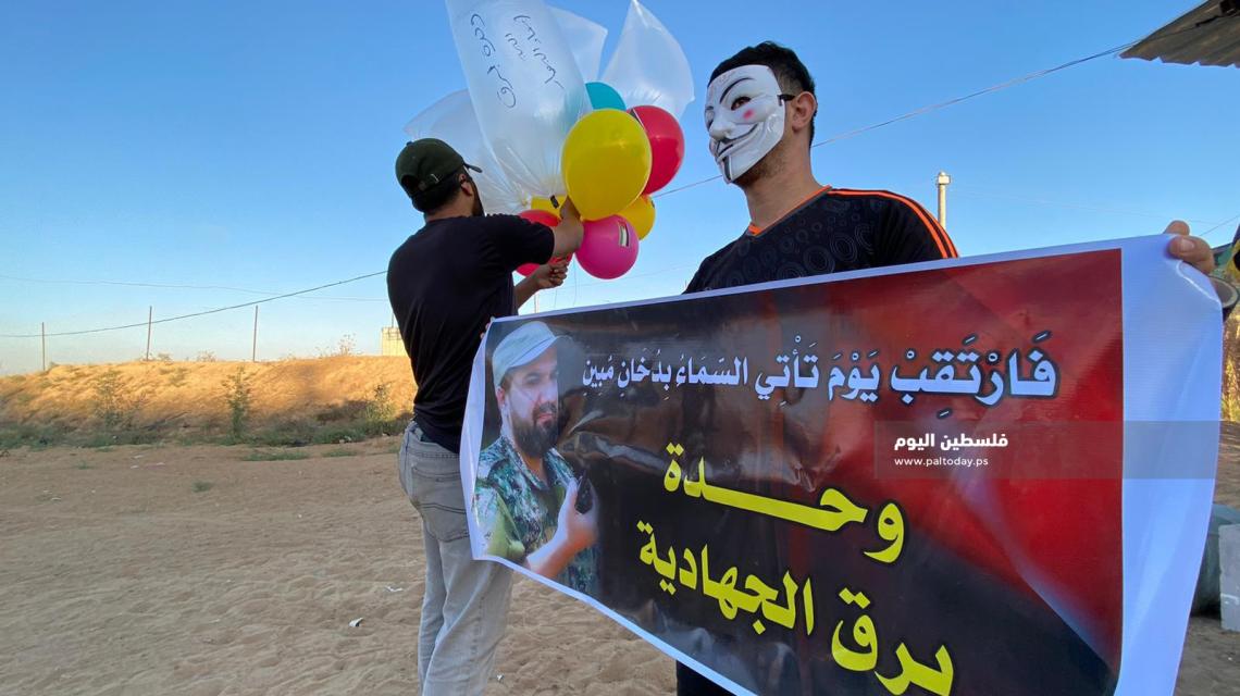 "وحدة برق" تكثف إطلاق البالونات الحارقة تجاه المستوطنات الإسرائيلية