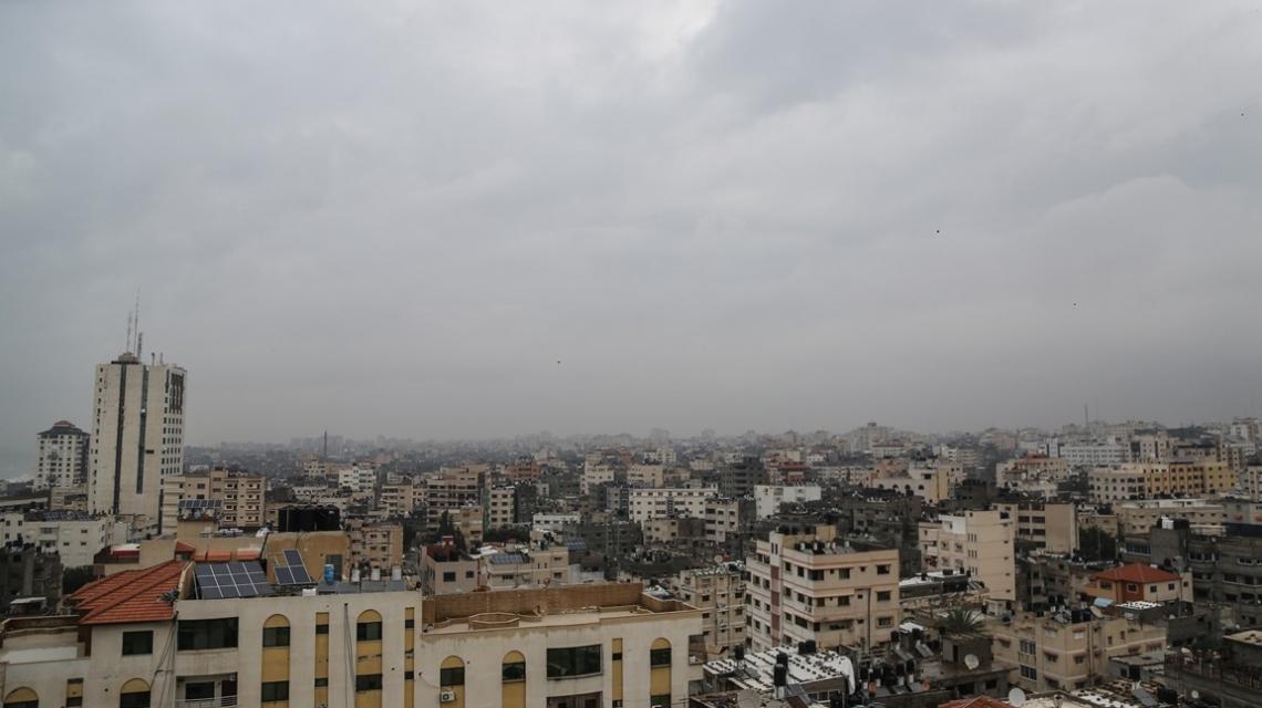 مشاهد متنوعة من المخفض العميق الذي يضرب قطاع غزة