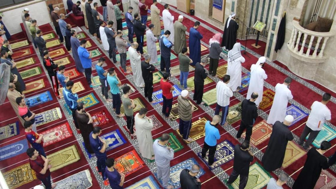 استئناف الصلاة في مساجد قطاع غزة بعد توقفها 70 يوماً بسبب جائحة كورونا