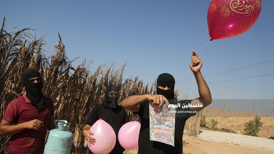 وحدة برق الجهادية تطلق دفعات كبيرة من البالونات الحارقة تجاه "غلاف غزة"