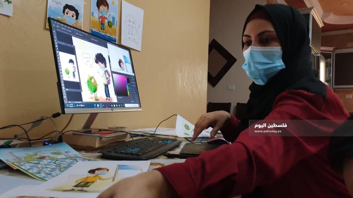 الفنانة نيفين أبو سليم من دير البلح تصمم رسومات تحاكي ألعاب الأطفال لتوعيتهم بخطورة فيروس كورونا