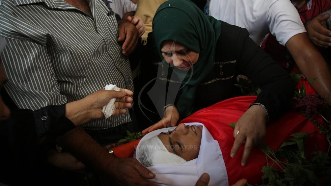 الآلاف يُشيعون جثمان الشهيد الطفل أحمد أبو حبل شمال قطاع غزة