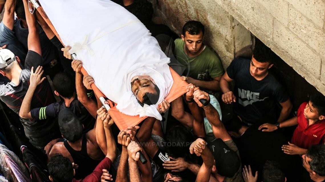 وداع مهيب للشهيد صبري أبو خضر من سكان حي التفاح شرق مدينة غزة