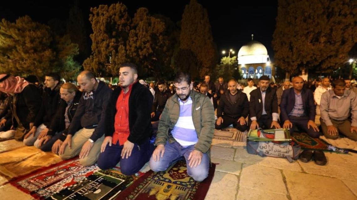 صلاة العشاء والتراويح من المسجد الأقصى المبارك في القدس المحتلة