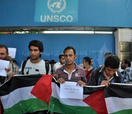 "شباب الانتفاضة" ينظم وقفة أمام مقر الأمم المتحدة يطالبها بالوقوف إلى جانب القضية الفلسطينية