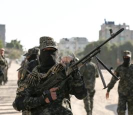 سرايا القدس تنظم مسيراً عسكرياً لعرس الشهيد كامل قريقع بغزة (15)