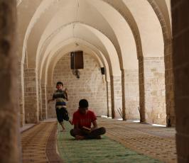 جلسات القرآن الكريم من المسجد العمرى الكبير بغزة ‫(30176659)‬ ‫‬