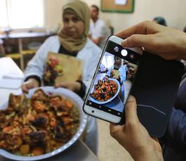 طهاة فلسطينيون وايطاليون  ‫(39518734)‬ ‫‬