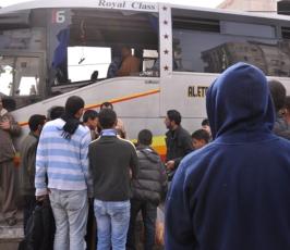 بالصور:استهداف الاحتلال لدراجة نارية شمال مدينة غزة
