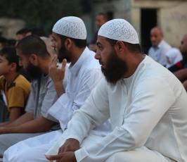 الجهاد الإسلامي يصلي العيد أمام منزل الشهيد الإعداد كامل الإعداد بغزة ‫(37945899)‬ ‫‬
