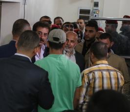  رئيس هيئة المعابر والحدود نظمي مهنا خلال زيارة مجمع أبو خضرة  ‫(38797827)‬ ‫‬