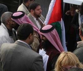بالصور.. عدسة « فلسطين اليوم » تستقبل سفينة « الكرامة » القطرية التي وصلت غزة اليوم