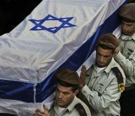 بالصور .. جنود صهاينة يبكون قتلاهم في غزة 