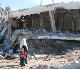 كاميرا فلسطين اليوم تتجول وسط الخراب الذي لحق في عزبة عبد ربه شمال القطاع