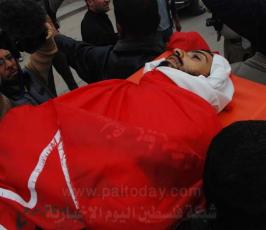 بالصور : تشييع جثمان 3 شهداء في المنطقة الوسطى اثر عملية اغتيال جبانة نفذتها الطائرات الإسرائيلية