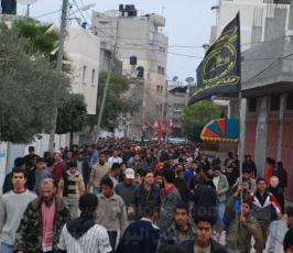 بالصور : تشييع جثمان 3 شهداء في المنطقة الوسطى اثر عملية اغتيال جبانة نفذتها الطائرات الإسرائيلية