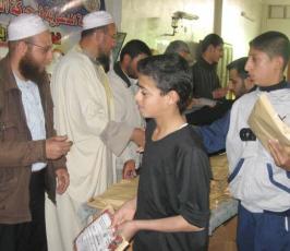 صور حفل تكريم فوج من حفظة كتاب الله في منطقتي بني سهيلا و عبسان الجديدة 