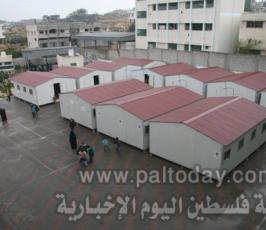« فلسطين اليوم » تلتقط صوراً لطلبة مدرسة ميدانية أقيمت على أنقاض أخرى مدمرة بغزة 
