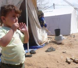 بالصور ... الأمهات الفلسطينيات يحتفلن بعيد الأم في ظل غياب الأحبة من الشهداء
