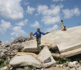 عدسة فلسطين اليوم تتجول بين المنازل المدمرة شمال القطاع