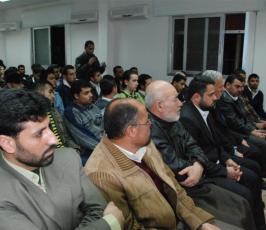 بالصور : الأستاذ زياد النخالة نائب الأمين العام لحركة الجهاد الإسلامي  يلقي محاضرة بمخيم اليرموك