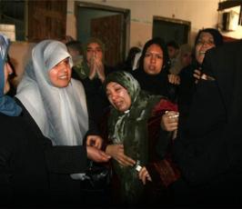 بالصور.. تشييع شهيدين في مخيم الشاطئ غرب مدينة غزة