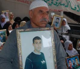 عدسة« فلسطين اليوم »ترصد بدء ذوو الأسرى والمؤسسات الوطنية إطلاق فعاليات إحياء يوم الأسير