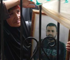 عدسة« فلسطين اليوم »ترصد بدء ذوو الأسرى والمؤسسات الوطنية إطلاق فعاليات إحياء يوم الأسير