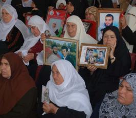 عدسة« فلسطين اليوم »ترصد بدء ذوو الأسرى والمؤسسات الوطنية إطلاق فعاليات إحياء يوم الأسير
