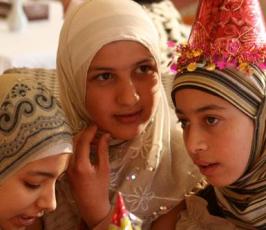 بالصور: نادي الصحفي الصغير يقيم عيد ميلاد لأطفال تضرروا من العدوان على غزة