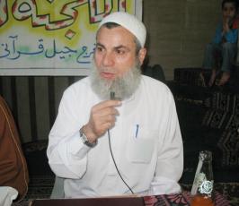 بالصور : اللجنة الدعوية تكرم مجموعة من الطالبات الحافظات لاجزاء من كتاب الله في مسجد البشير