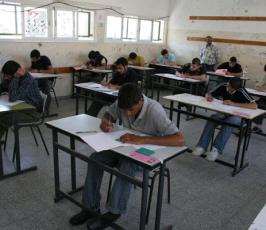 عدسة « فلسطين اليوم » ترافق طلبة الثانوية العامة بقطاع غزة في أول يوم للامتحانات