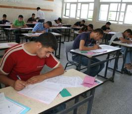 عدسة « فلسطين اليوم » ترافق طلبة الثانوية العامة بقطاع غزة في أول يوم للامتحانات