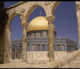 بالصور : المسجد الأقصى في ذكرى الأسراء والمعراج 