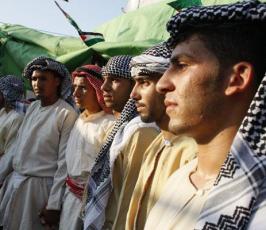 بالصور.. زفاف شقيقين في خيمة بعد تدمير منزلهما في الحرب الاخيرة في بيت حانون‏