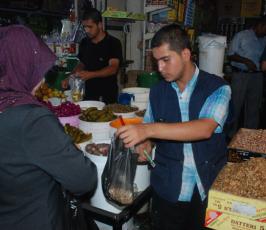 بالصور:: أجواء شهر رمضان المبارك بمدن وقرى قطاع غزة