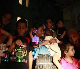 بالصور .. أطفال غزة يستقبلون شهر رمضان المبارك