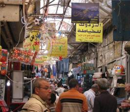 عدسة « فلسطين اليوم » ترصد حركة أسواق الضفة الغربية في الشهر الفضيل