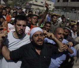 عدسة « فلسطين اليوم » ترافق موكب تشييع ثلاثة شهداء من مجاهدي سرايا القدس بغزة