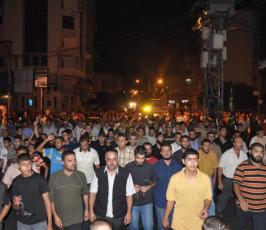 مسيرة جماهيرية لحركة الجهاد الإسلامي تنديدا بما يجري في المسجد الأقصى