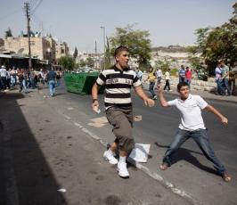 عدسة « فلسطين اليوم » تعيش مع المرابطين داخل المسجد الأقصى والحرم القدسي المبارك 
