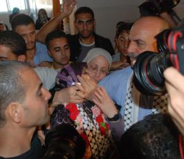 عدسة « فلسطين اليوم » ترصد مراسم إستقبال الاسيرة المحررة روضة حبيب
