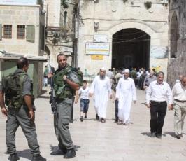 عدسة « فلسطين اليوم » ترصد اللحظات التي سبقت اعتقال الاحتلال للشيخ كمال الخطيب