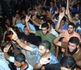 بالصور:: مسيرة حاشدة نظمتها حركة الجهاد الاسلامى نصرة للمسجد الاقصى بالوسطى
