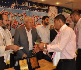 جانب من العرس الجماعي الذي نظمته الهيئة الخيرية لأبناء شهداء الحرب على غزة 